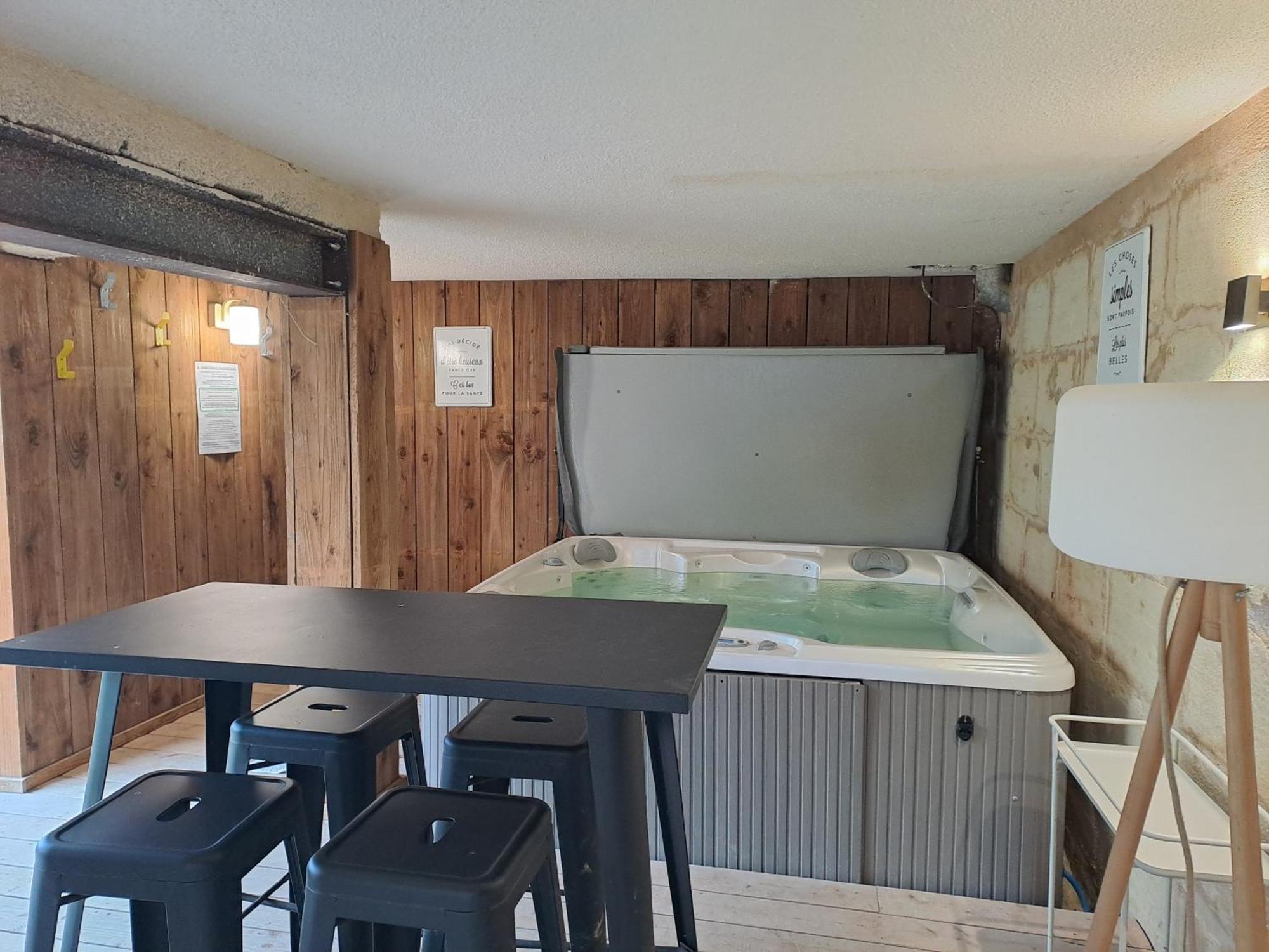 Domaine Ecoline Lägenhet Sadirac Rum bild
